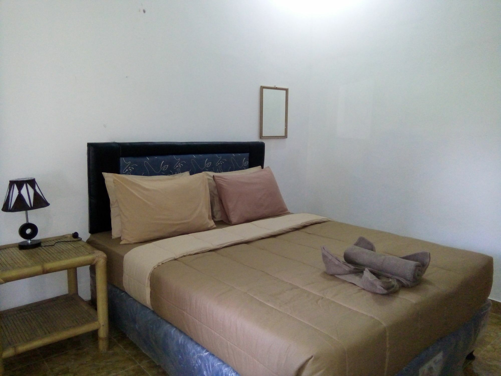 Family Garden Homestay Mangsit Exterior photo